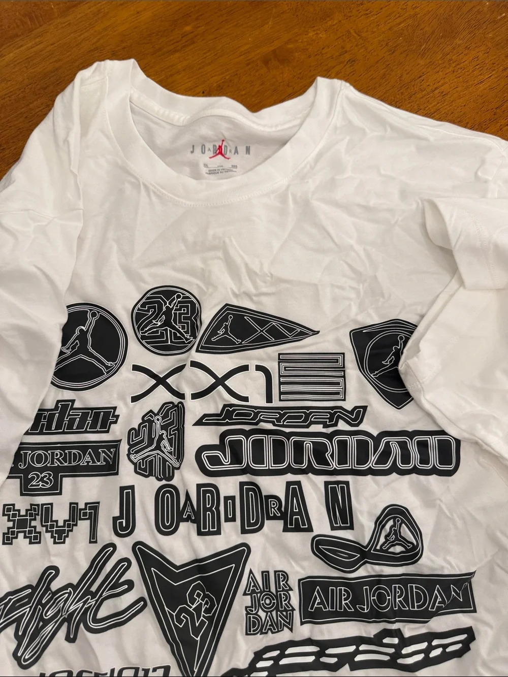 Jordan White Short Sleeve Logo Graphic Tee in Black Prints xxl